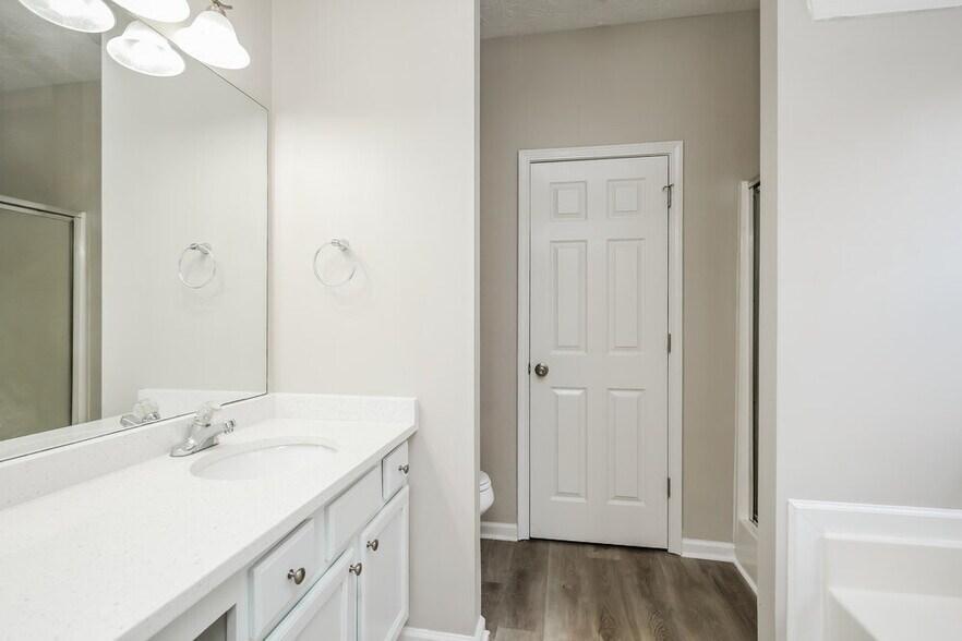 Building Photo - 715 Cool Weather Dr