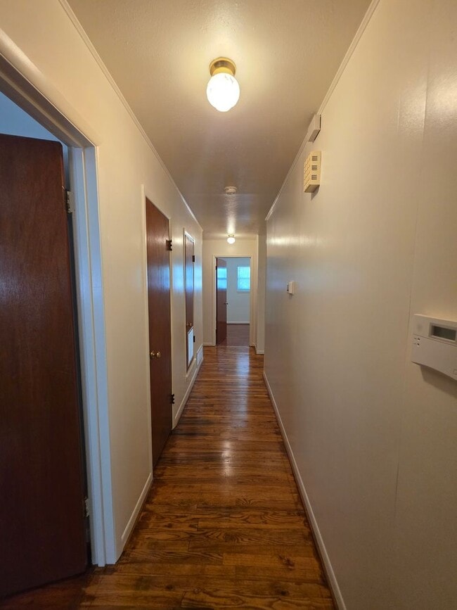 Building Photo - Charming 3/2 in Copperas Cove