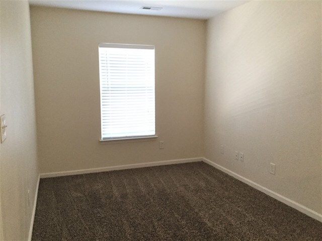 Building Photo - 8523 Greenware Trl