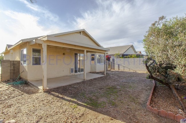 Building Photo - 7845 S Kilbrennan Way