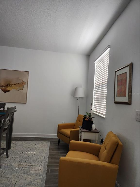 Building Photo - 3049 Ella Wy