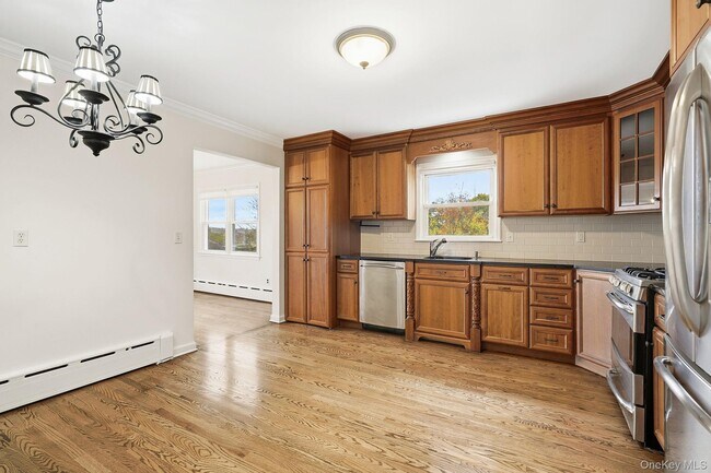 Building Photo - 222 Park Ave