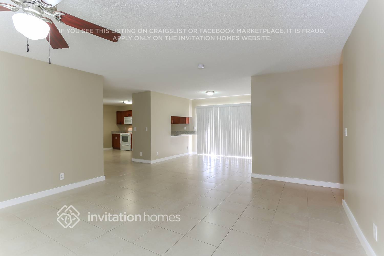 Building Photo - 112 La Mancha Ave