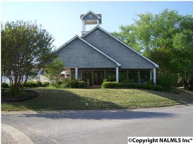 Building Photo - Ground Floor Condo in Madison City