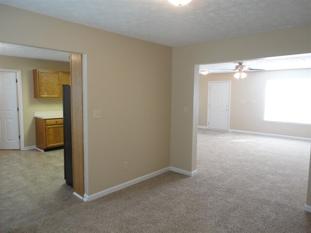 Building Photo - 814 Charter Woods Drive