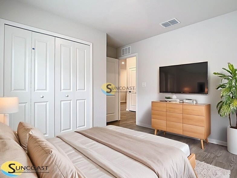 Building Photo - 109 E Harvard St