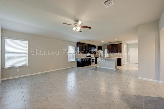 Building Photo - 8002 Carillon Way