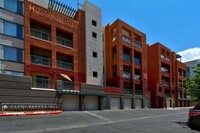 Building Photo - FANTASTIC GUARD GATED COMMUNITY IN PARK AVENUE.