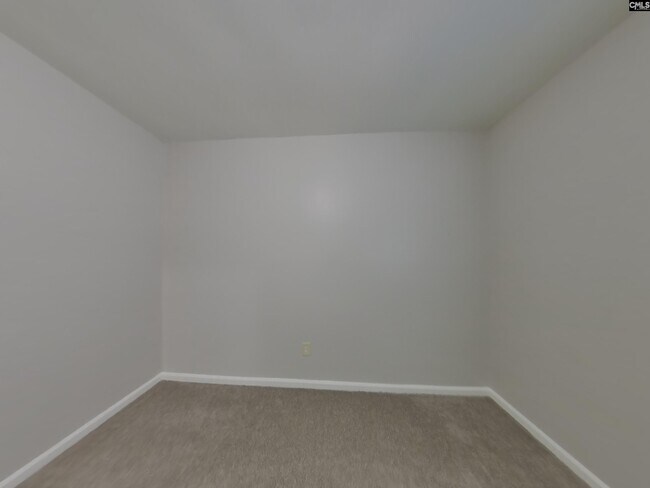 Building Photo - 120 Kenton Dr