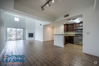 Building Photo - Stylish and Contemporary Two-Bedroom Retre...