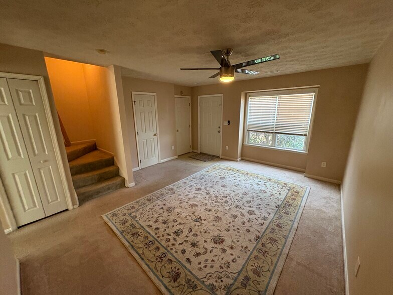 Building Photo - 10610 Boxmeer Ct