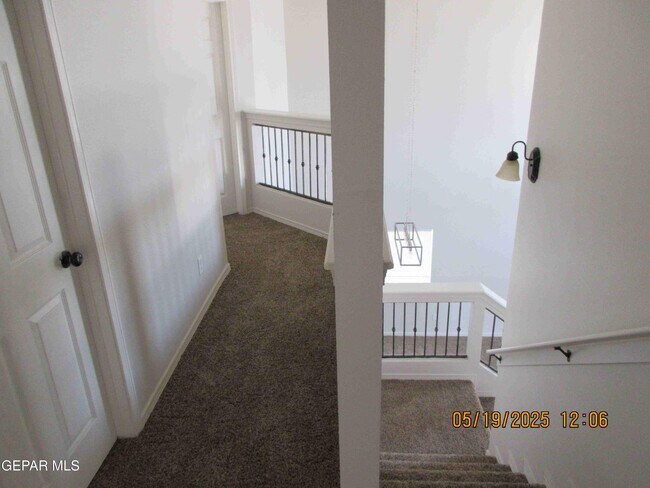 Building Photo - 14212 Trigger Rock Ln