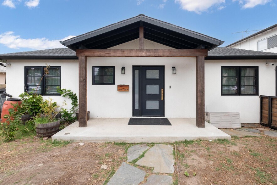 Building Photo - 2726 Andreo Ave