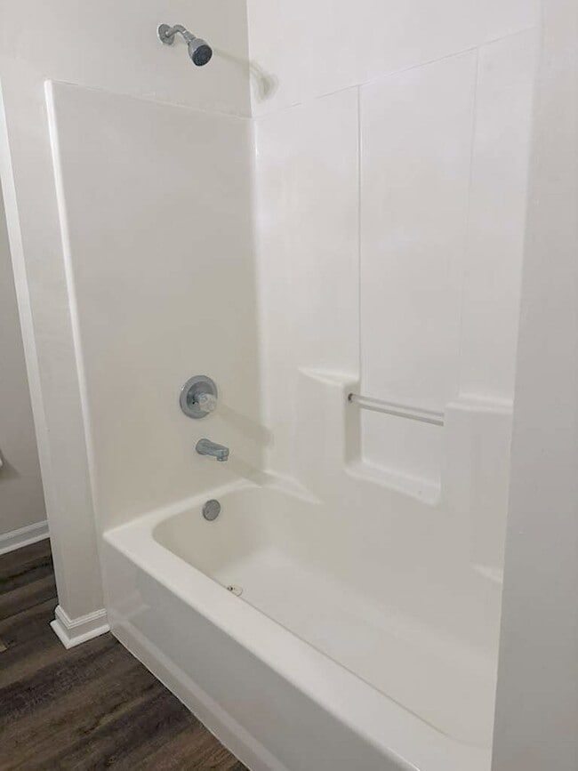 Building Photo - 6914 Snyder Rd