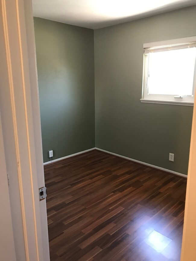 Building Photo - 9660 Durham Dr