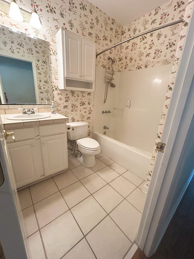Building Photo - 111 Fawn Creek Ct