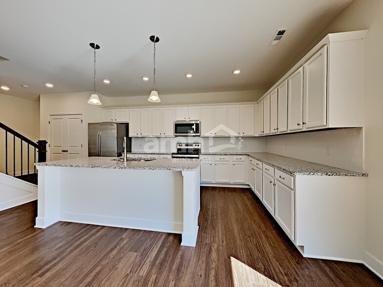 Building Photo - 4949 Chutney Dr