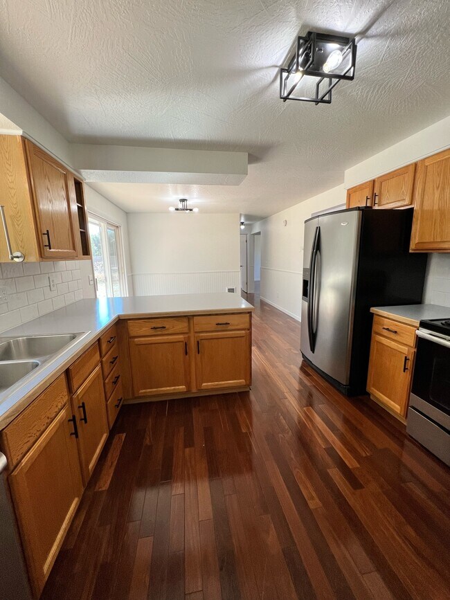 Building Photo - 394 S Harlan Pl