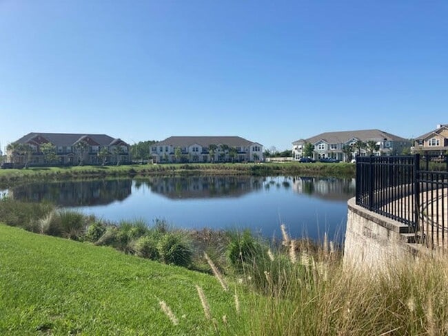 Building Photo - Immaculate 3/2.5 townhouse in Randal Walk Community of Lake Nona Area (Gated)