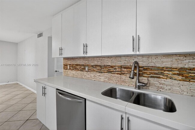 Building Photo - 3265 Virginia St