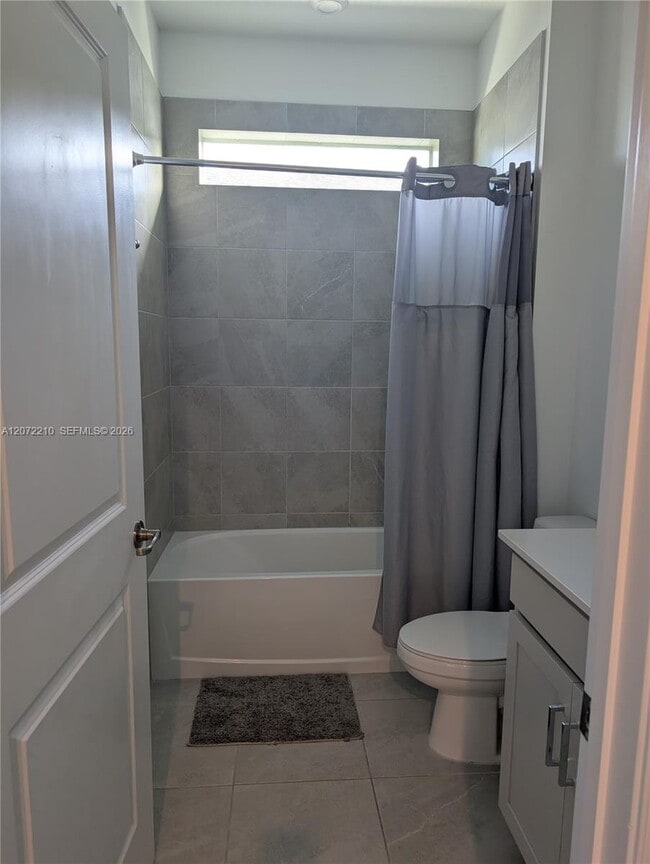 Building Photo - 10607 SW Orana Dr