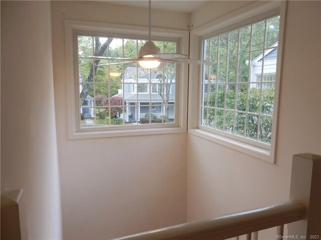 Building Photo - 230 Saugatuck Ave