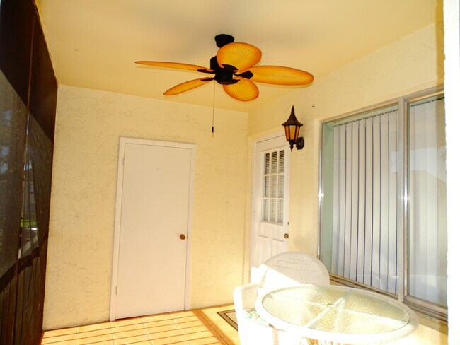 Building Photo - 409 Pine Glen Ln