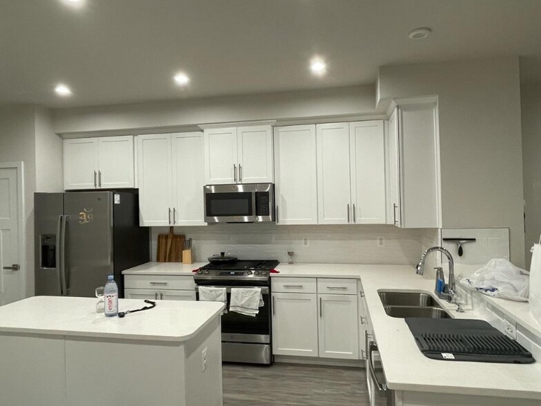 Building Photo - 2654 Jetstream Rd