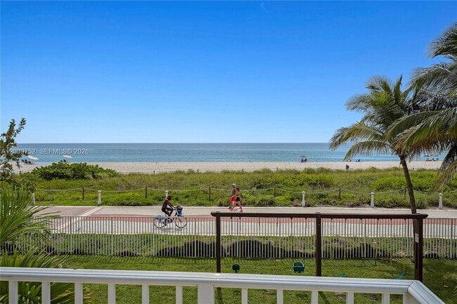 Building Photo - 4747 Collins Ave