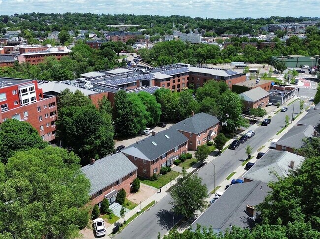 Building Photo - 45 Aldrich Rd