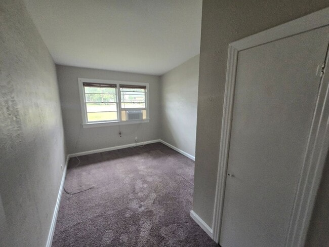 Building Photo - 2 BR DUPLEX IN PRINCE GEORGE COUNTY
