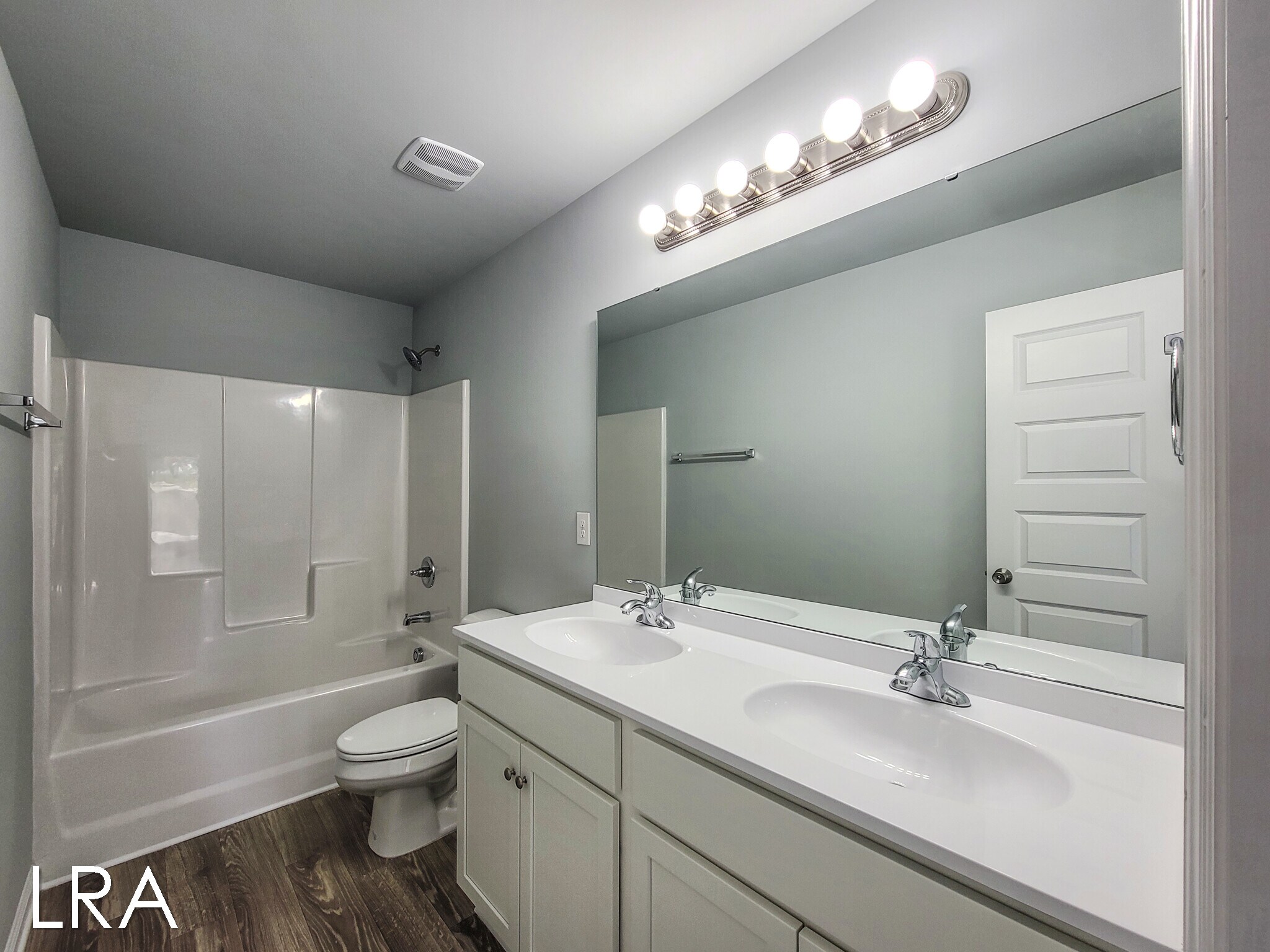 Building Photo - 185 Buckhorn Ave