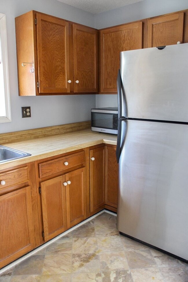 Building Photo - 1117 Ellingwood Dr