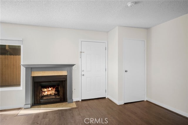 Building Photo - 10260 Plainview Ave