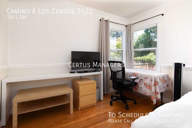 Building Photo - Camino A Los Cerros 2121-