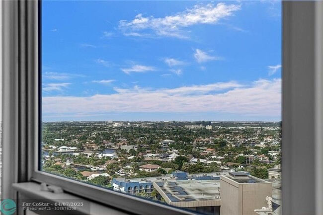 Building Photo - 3750 Galt Ocean Dr