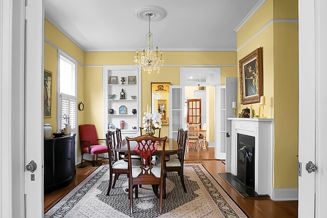 Building Photo - 6 Wentworth St