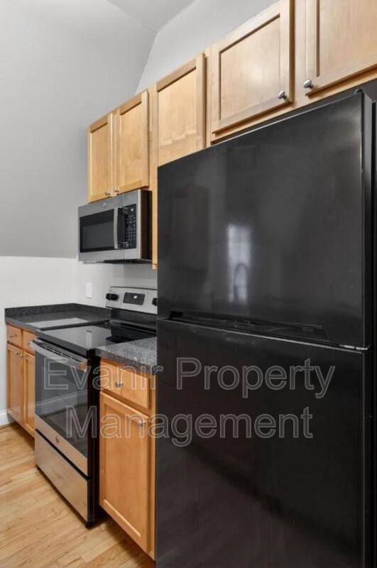 Building Photo - 2151 Fulton Ave