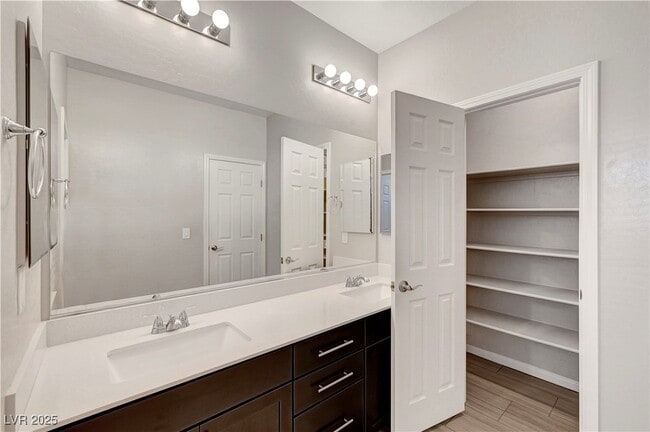 Building Photo - 5424 Kamilla Raen St