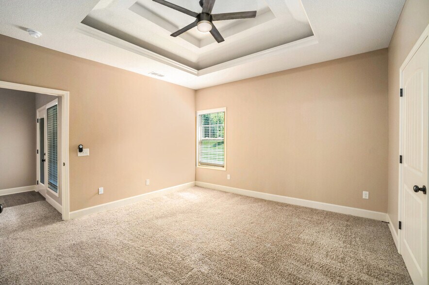 Building Photo - 12353 Fox Creek Dr