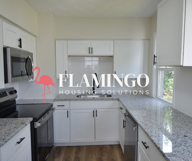 Building Photo - 505 Linwood Dr