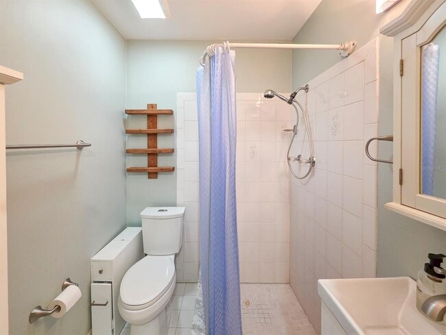 Building Photo - 1340 S Central Ave