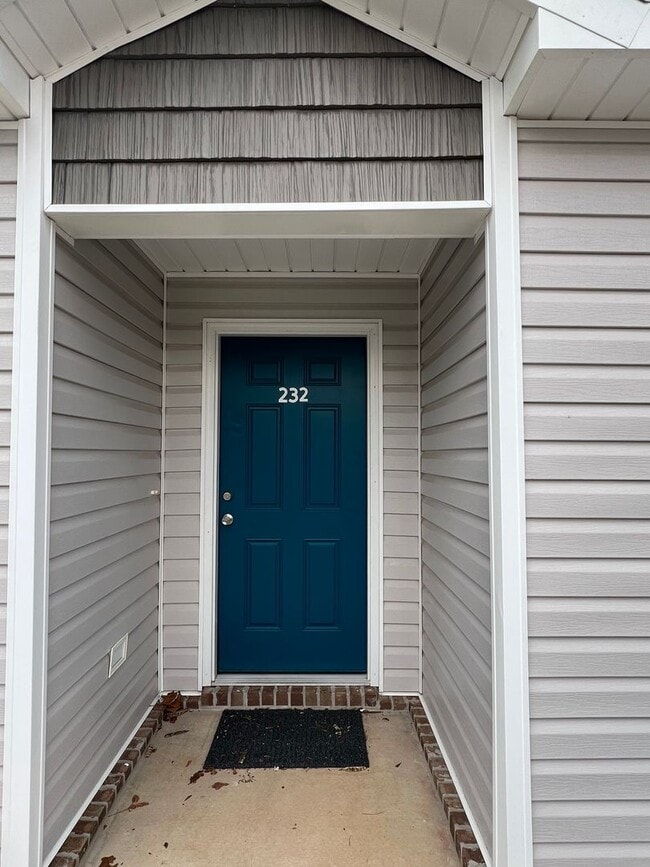 Building Photo - 232 Charleston Dr