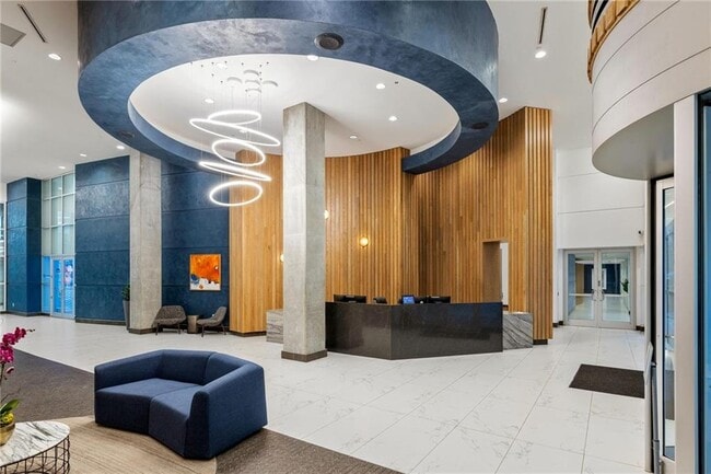 Building Photo - 943 Peachtree St NE