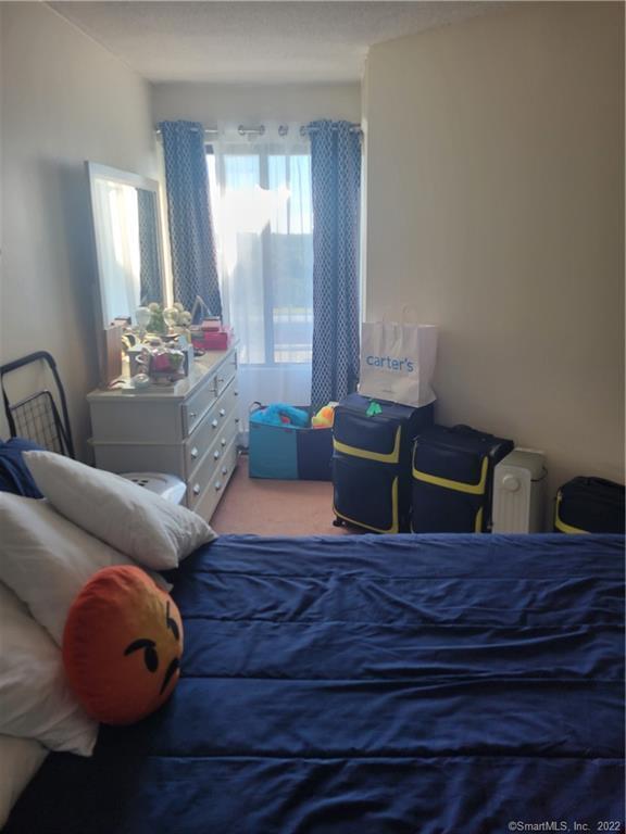 Building Photo - 60 Strawberry Hill Ave