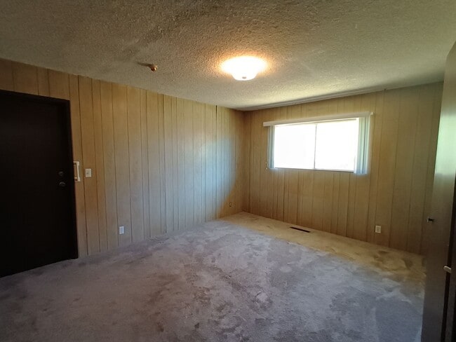 Building Photo - Custom House in McKinleyville with a View!