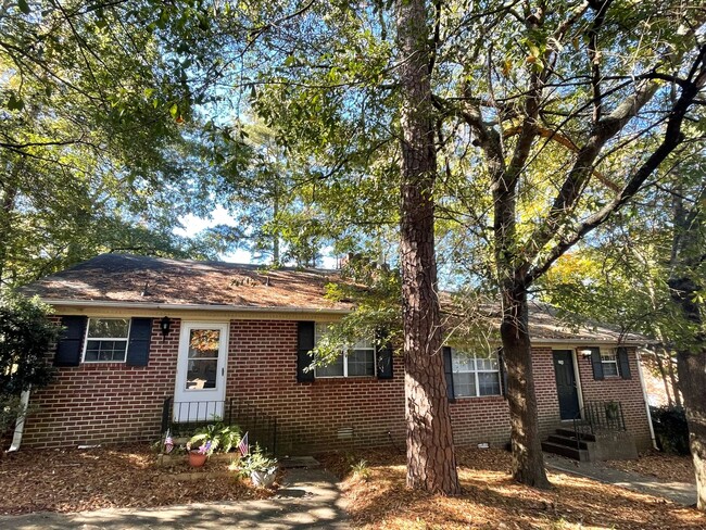 Primary Photo - 2/2 Duplex in 5 POINTS near Memorial Park!...