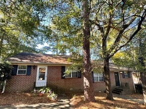 Building Photo - 2/2 Duplex in 5 POINTS near Memorial Park!!!  Available April 2026