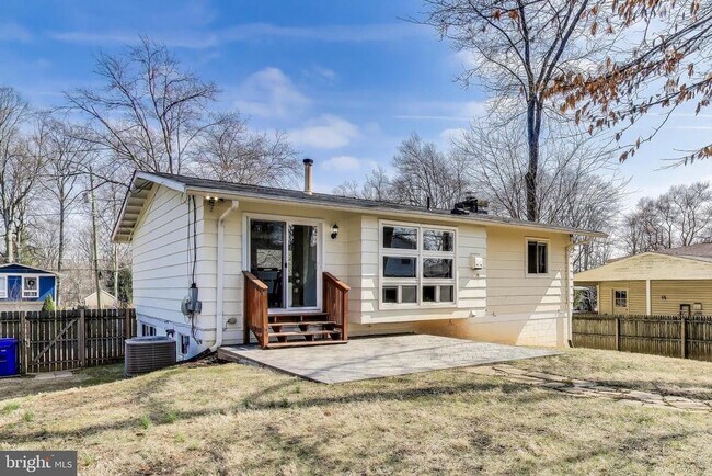 Building Photo - 14316 Woodcrest Dr