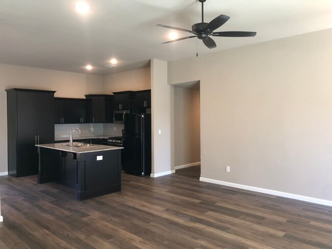 Building Photo - Newer Construction In Ashbury Park In Collinsville!